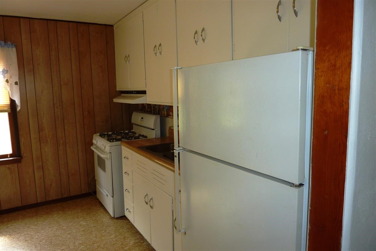 527 West 9th Street Rochester, IN 46975 - Photo 8 of 16