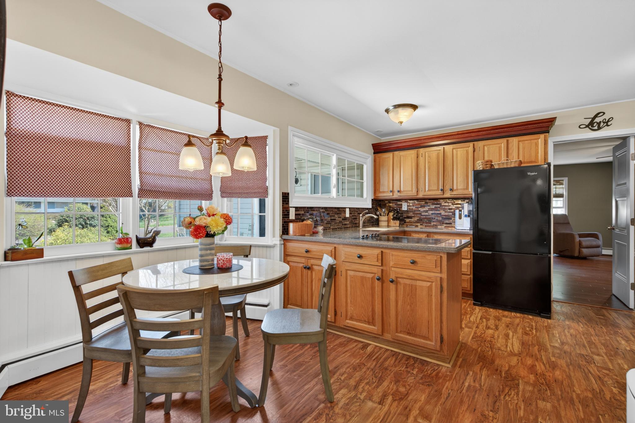 87 Flamehill Road Levittown, PA 19056 - Photo 13 of 52