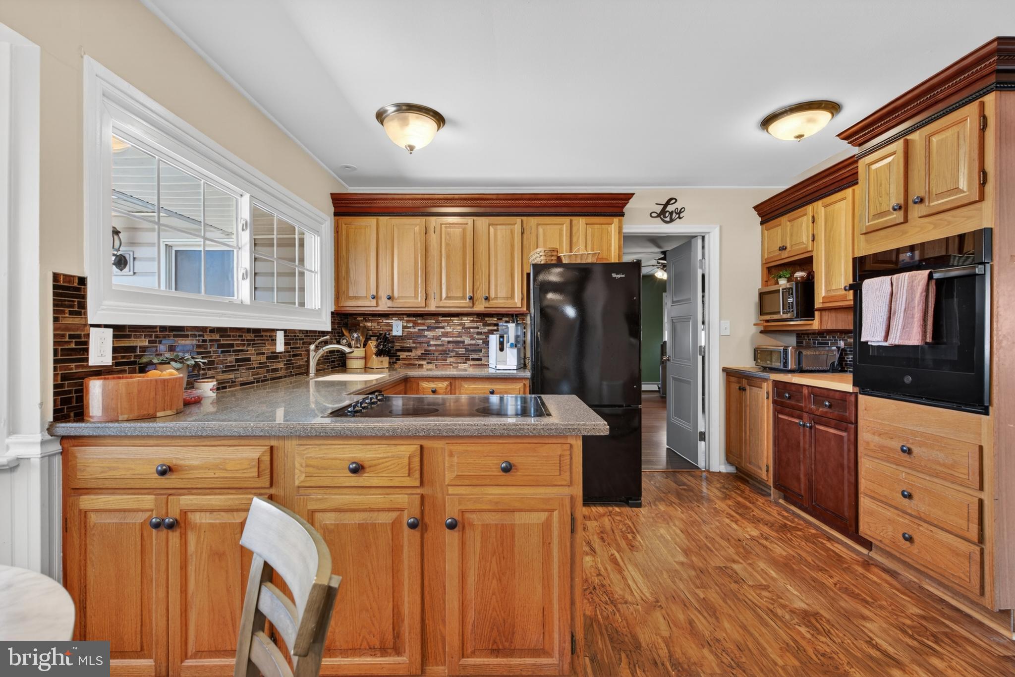 87 Flamehill Road Levittown, PA 19056 - Photo 14 of 52