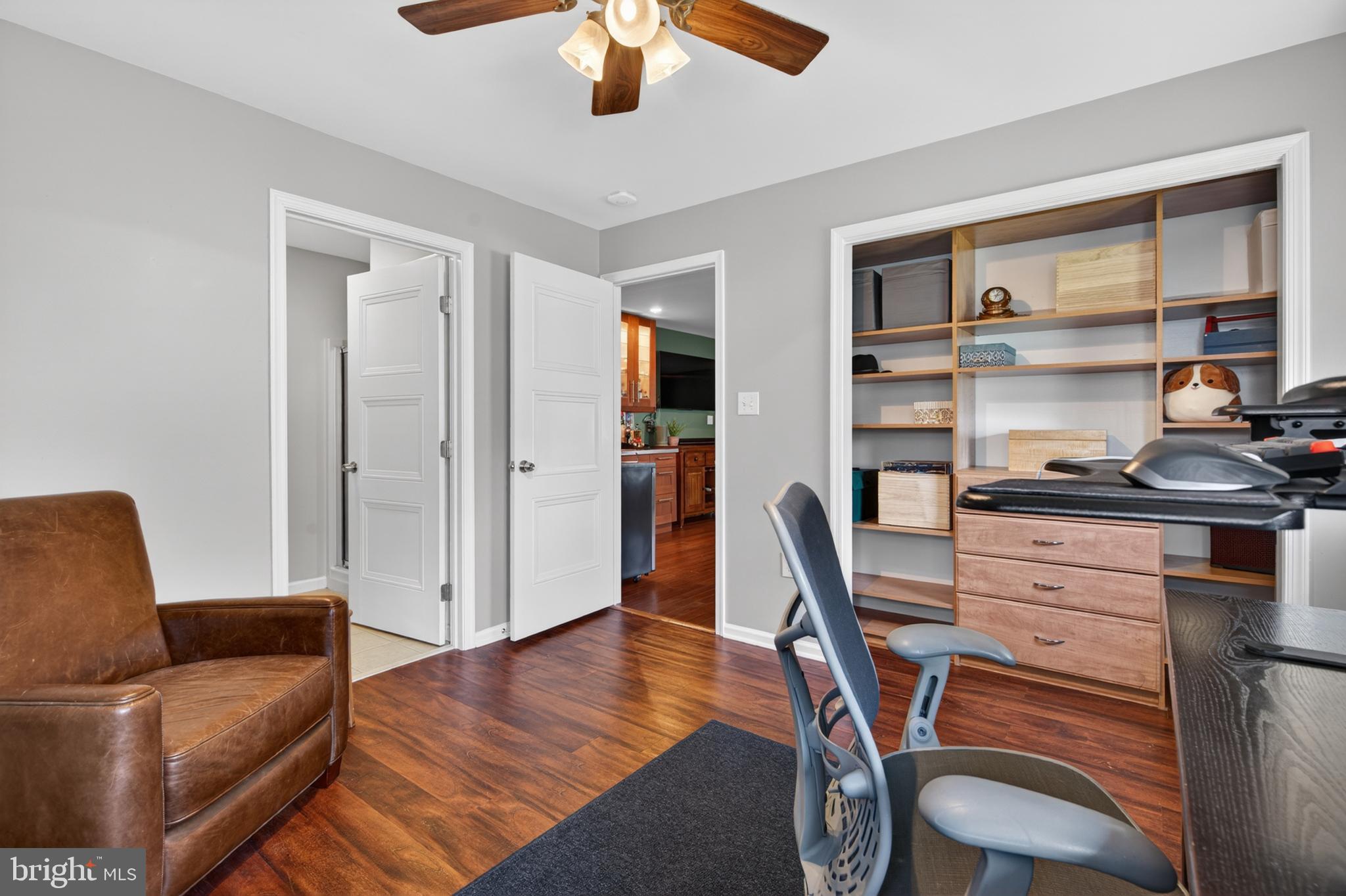 87 Flamehill Road Levittown, PA 19056 - Photo 29 of 52