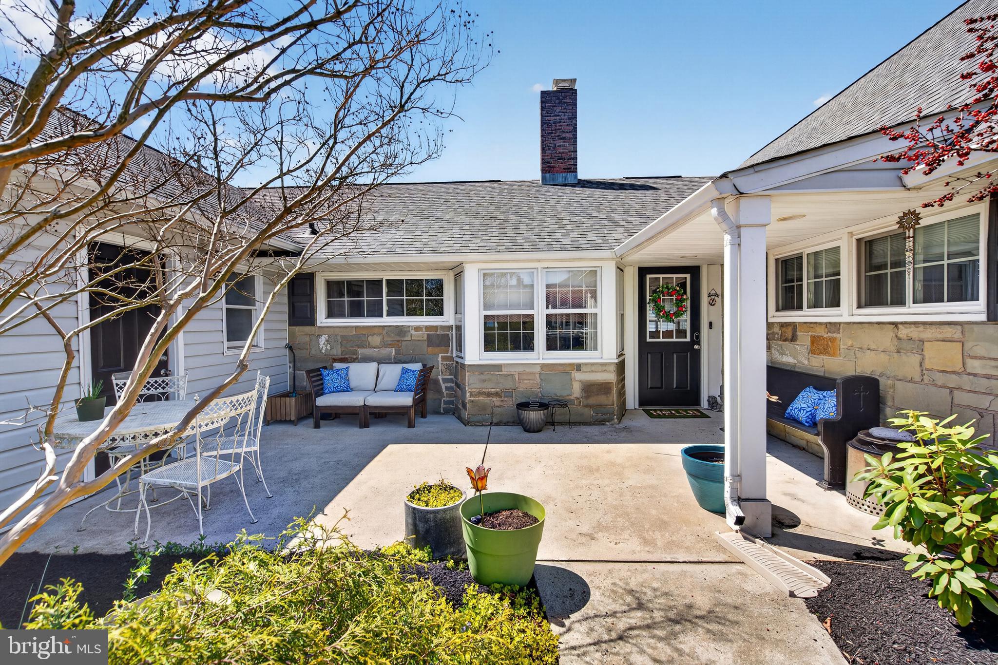 87 Flamehill Road Levittown, PA 19056 - Photo 3 of 52