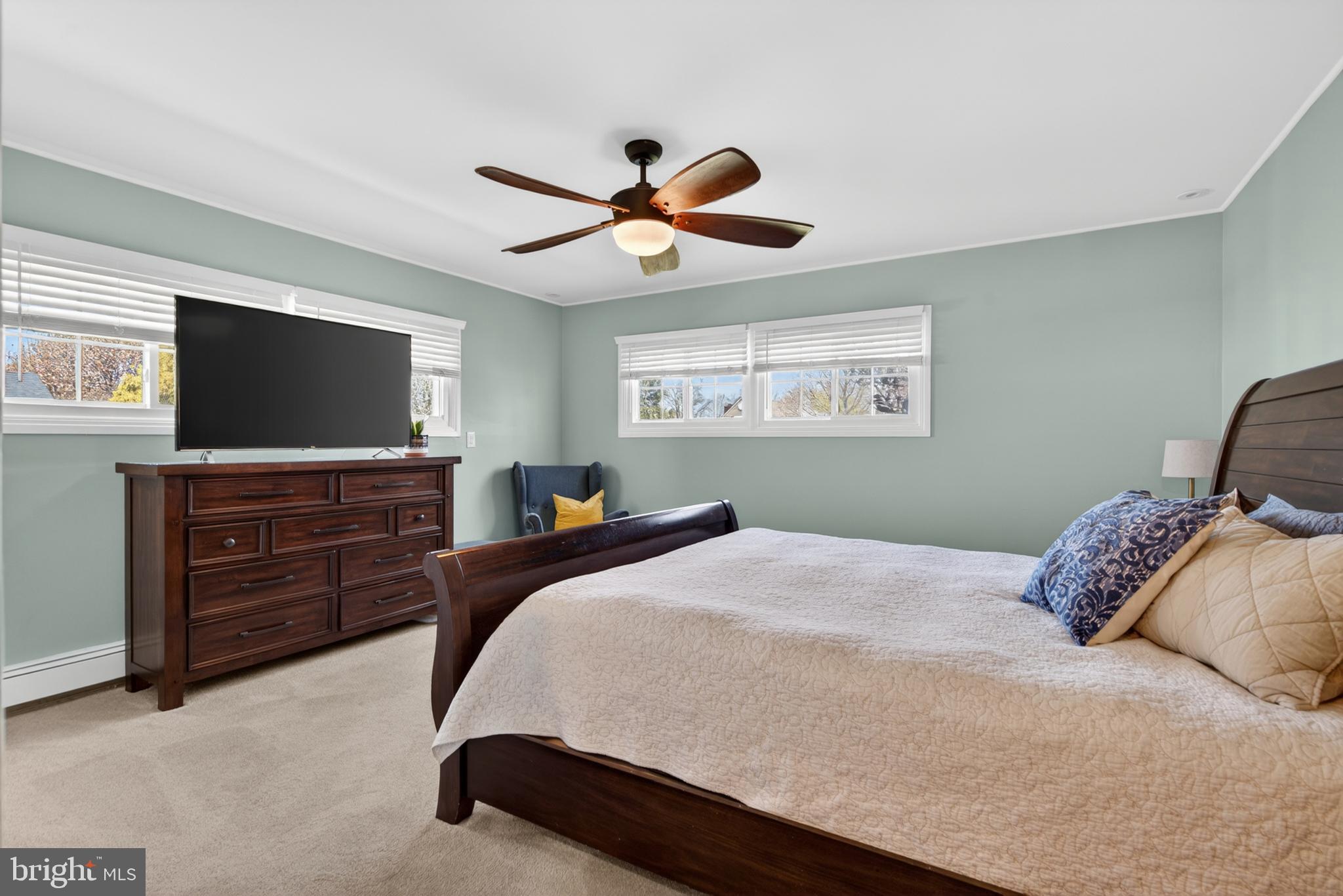 87 Flamehill Road Levittown, PA 19056 - Photo 33 of 52