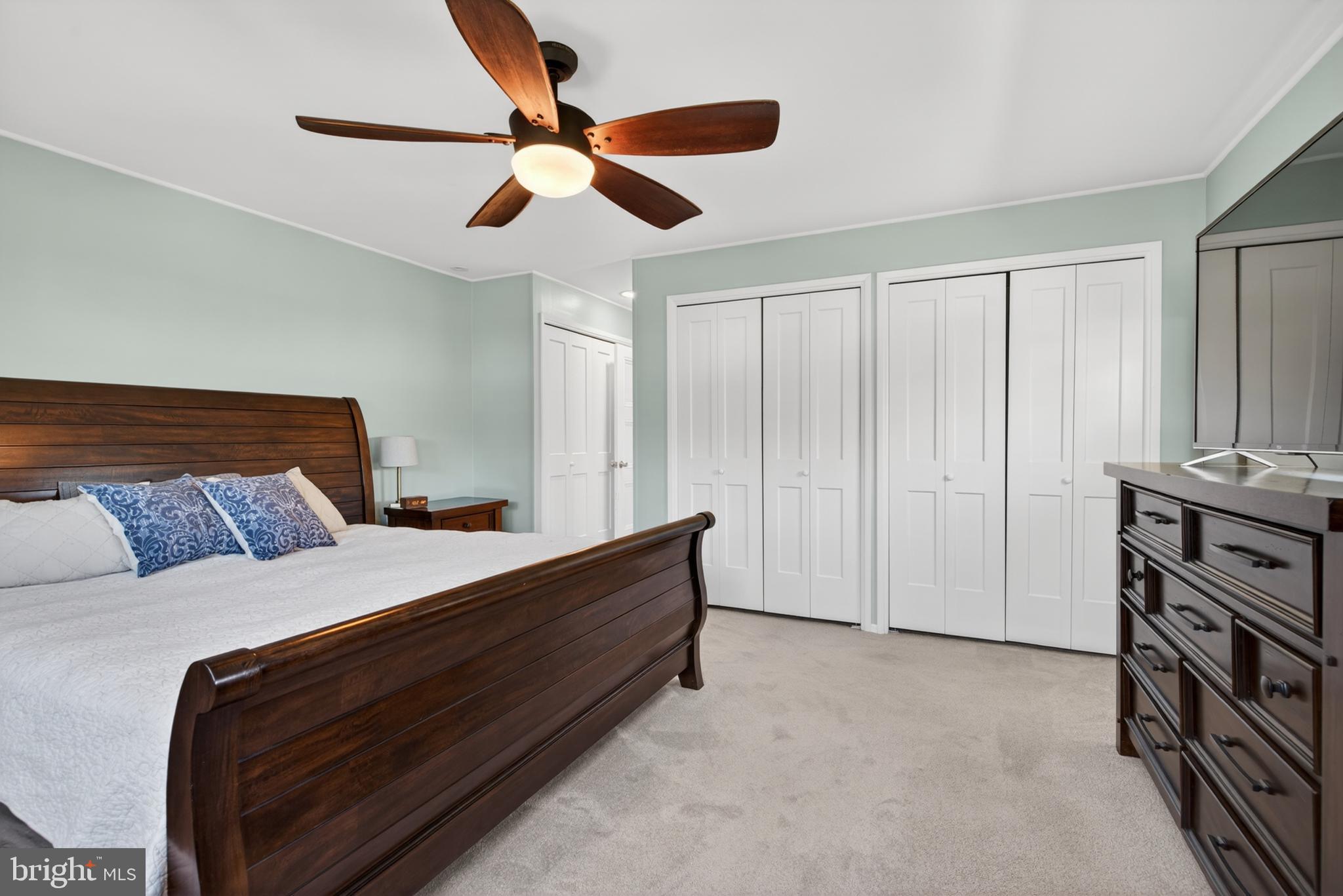 87 Flamehill Road Levittown, PA 19056 - Photo 34 of 52