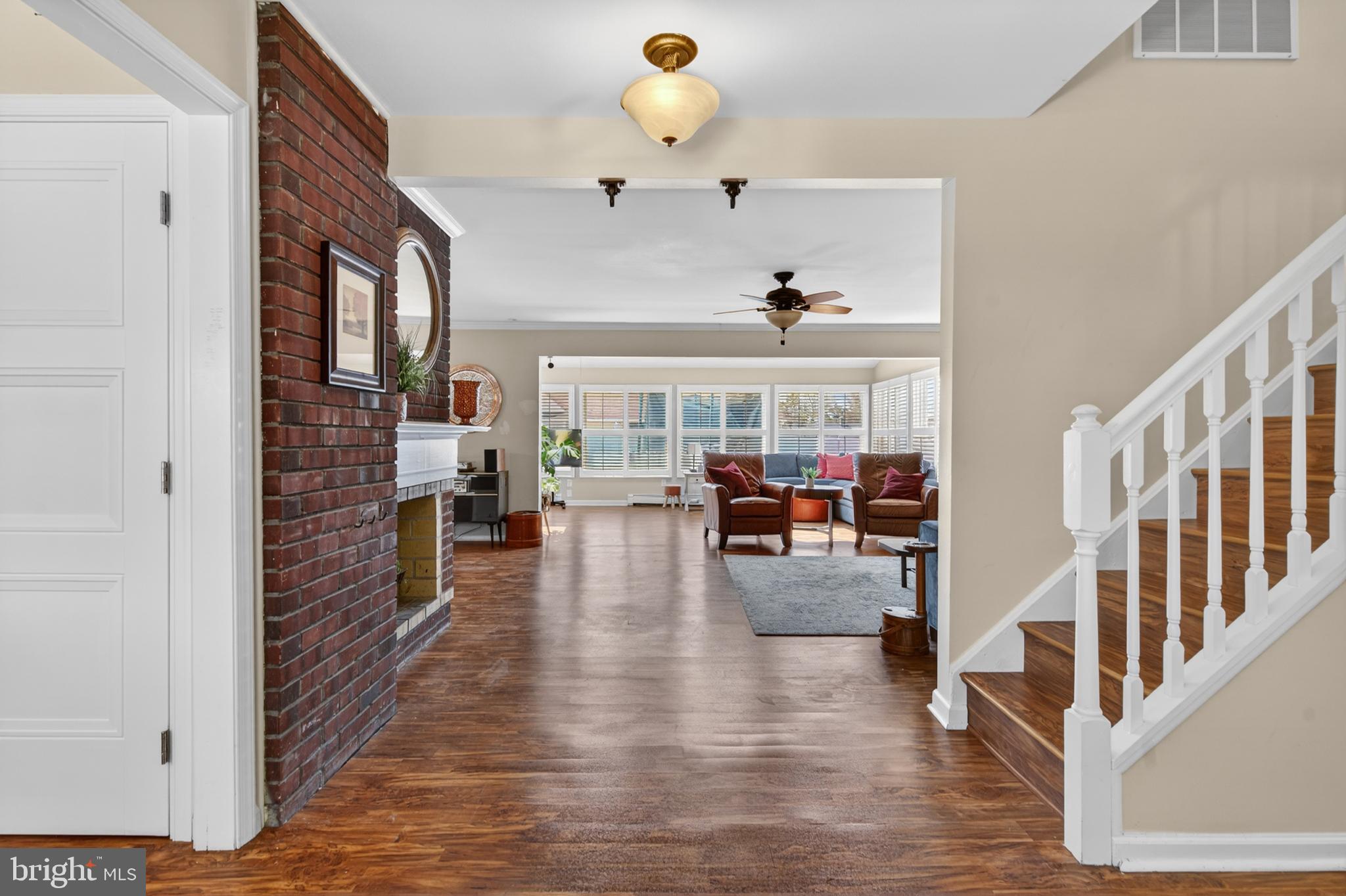 87 Flamehill Road Levittown, PA 19056 - Photo 4 of 52