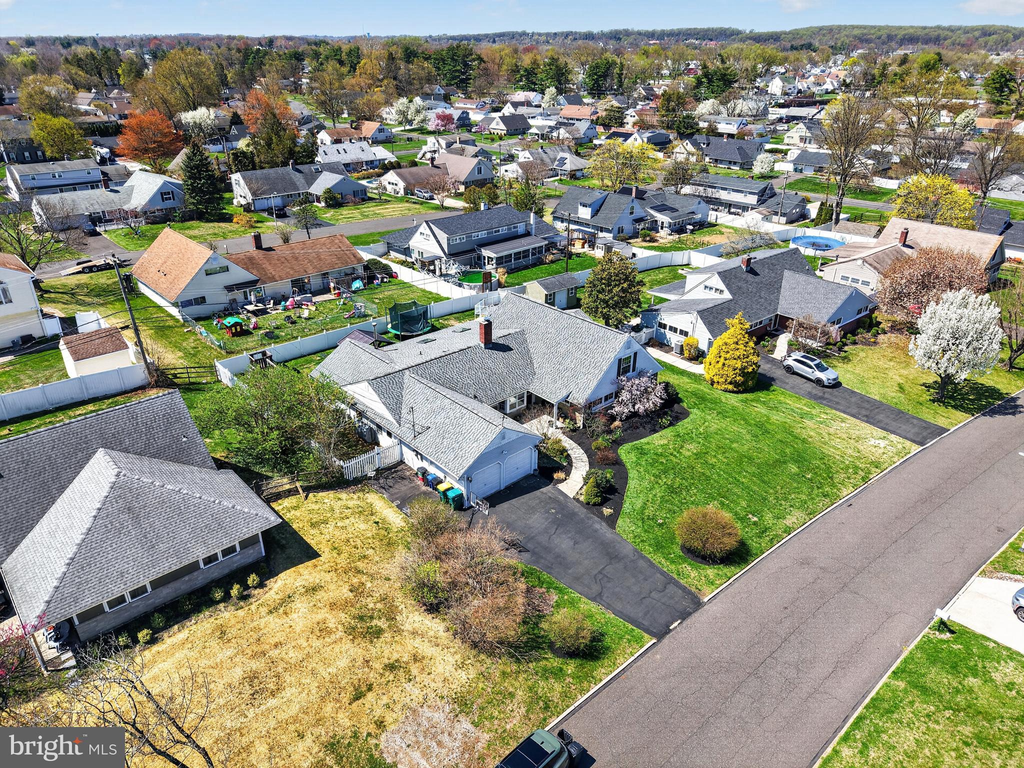 87 Flamehill Road Levittown, PA 19056 - Photo 47 of 52