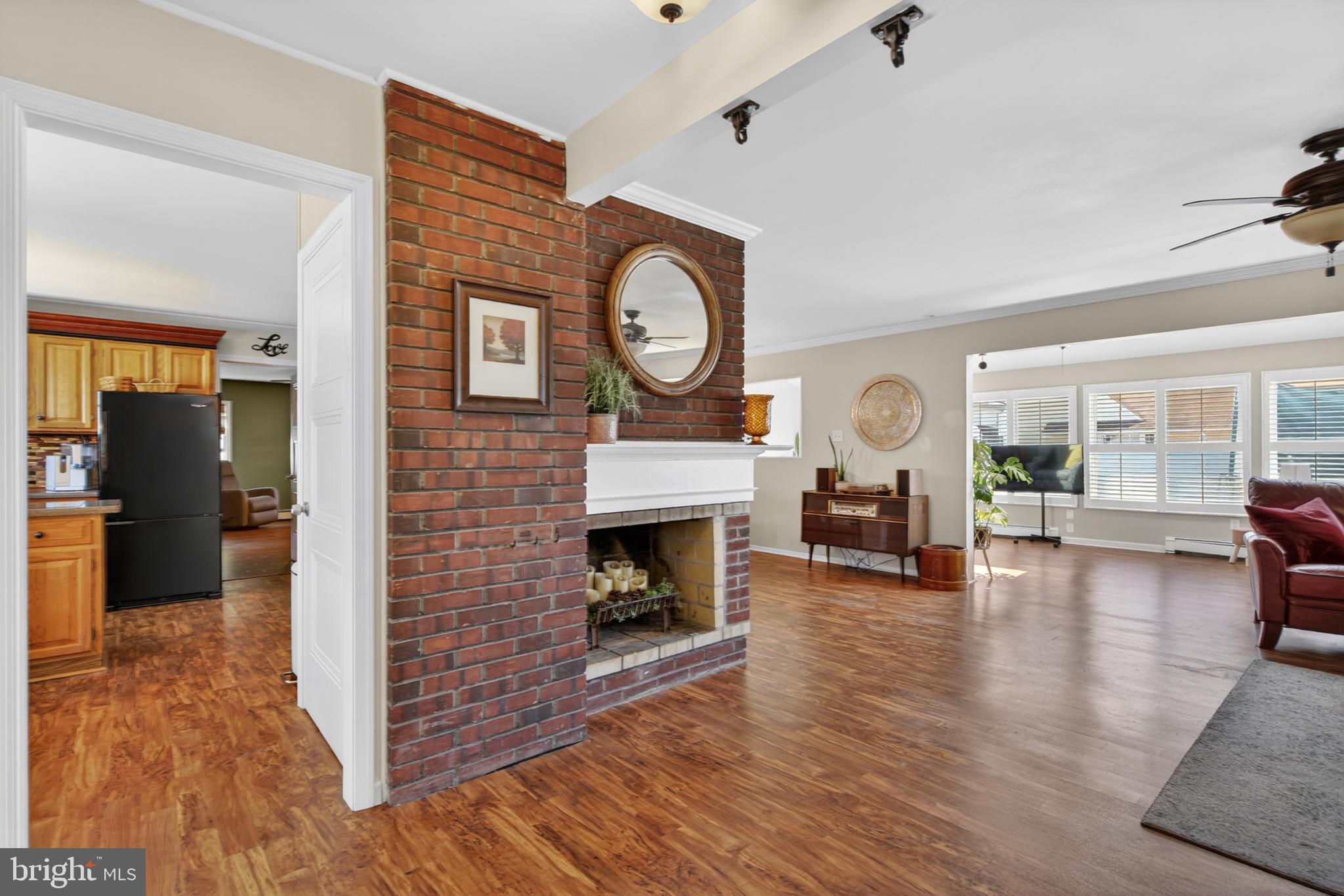 87 Flamehill Road Levittown, PA 19056 - Photo 5 of 52