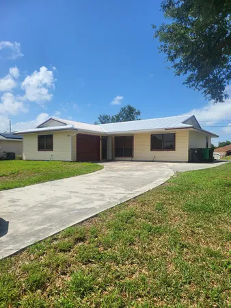 $2,200 | 613 Southwest Pueblo Terrace, Port St. Lucie, FL 34953