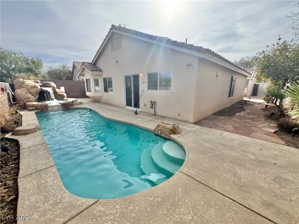 $2,150 | 2276 Chestnut Ranch Avenue, Henderson, NV 89052