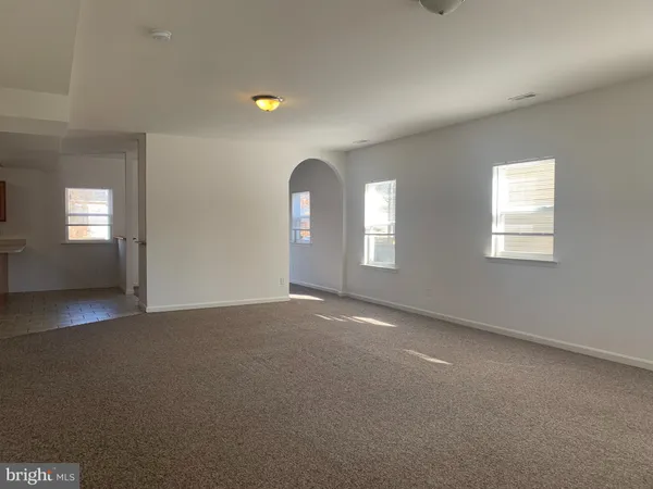 $2,595 | 3904 7th Street, North Beach, MD 20714