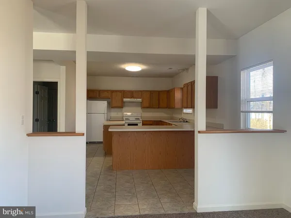 $2,595 | 3904 7th Street, North Beach, MD 20714