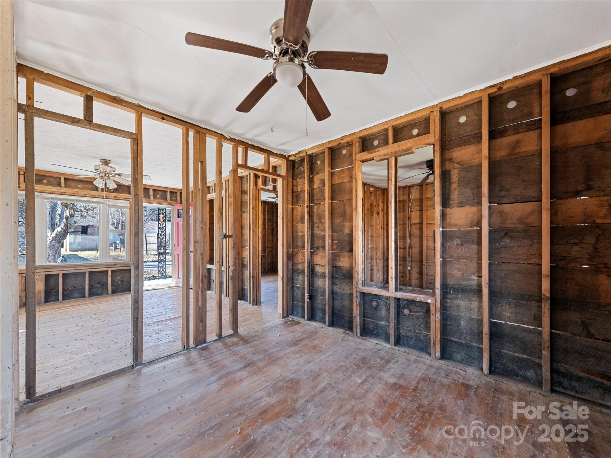 64 Jones Street Clyde, NC 28721 - Photo 19 of 25 Gallery Image 19
