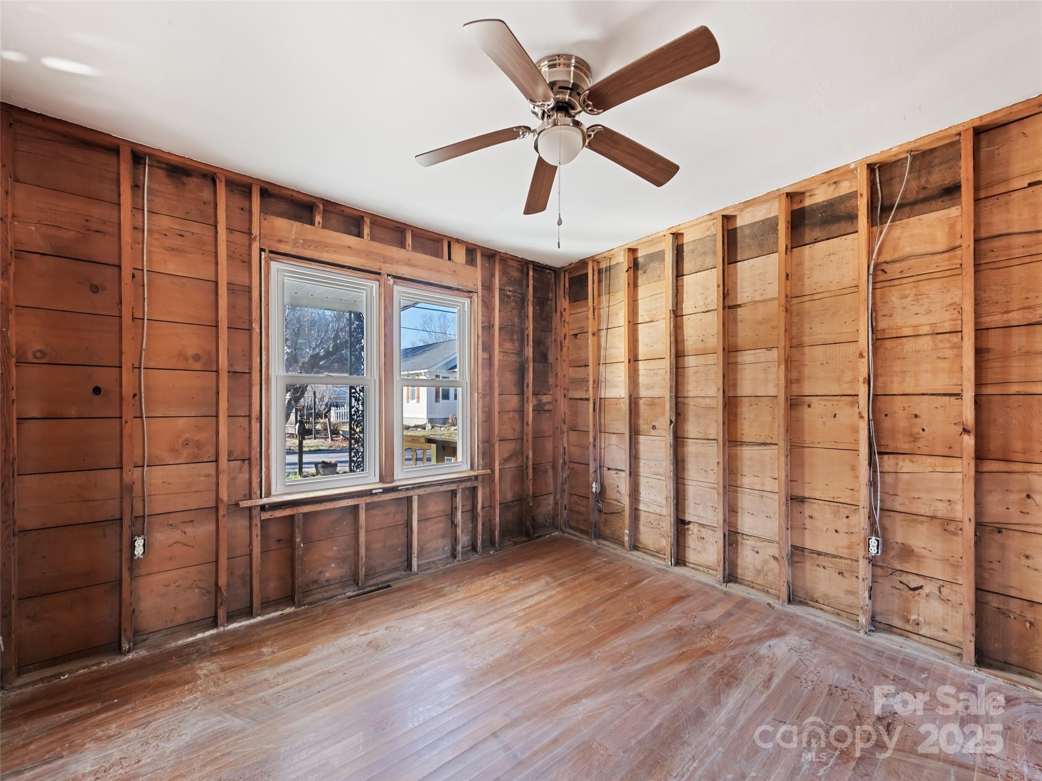 64 Jones Street Clyde, NC 28721 - Photo 21 of 25 Gallery Image 21