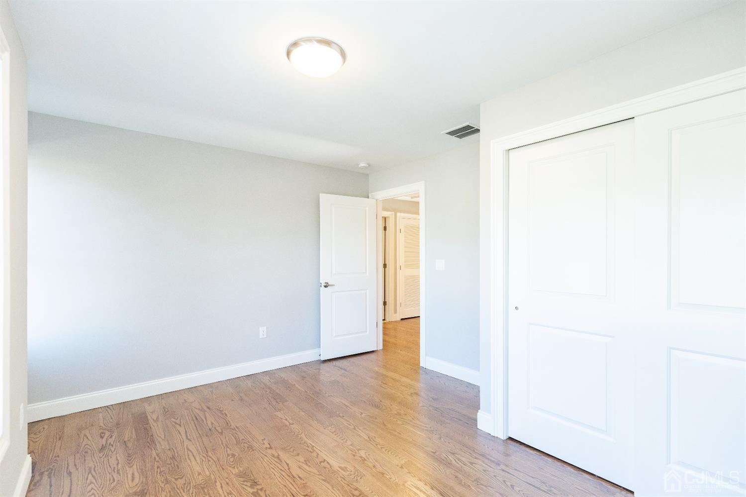 20 Winthrop Road Edison, NJ 08817 - Photo 25 of 55 a view of an empty room