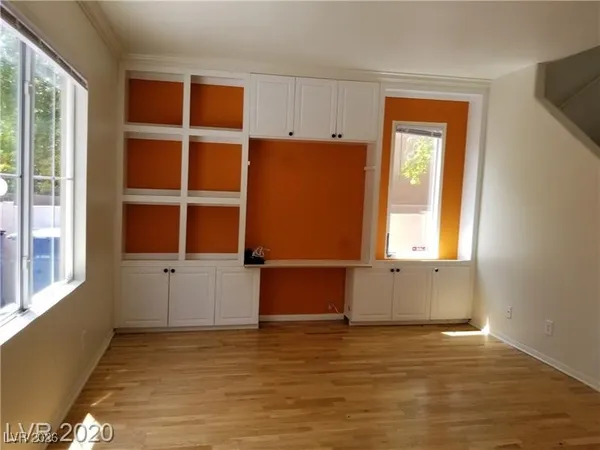 $469,900 | 9937 La Paca Avenue, Las Vegas, NV 89117