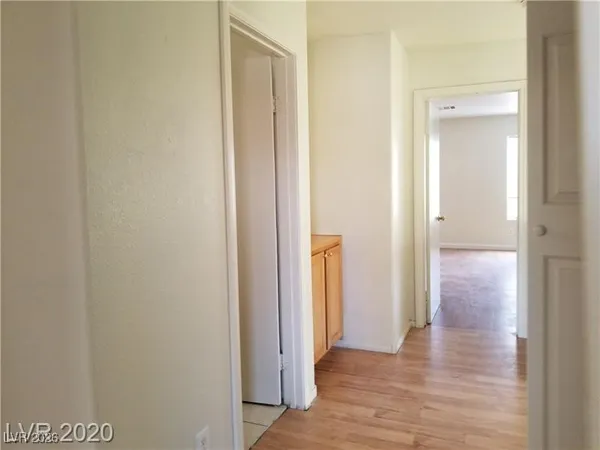 $469,900 | 9937 La Paca Avenue, Las Vegas, NV 89117