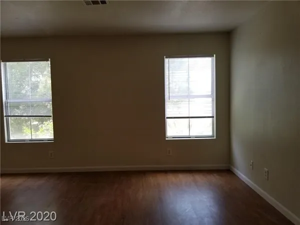 $469,900 | 9937 La Paca Avenue, Las Vegas, NV 89117