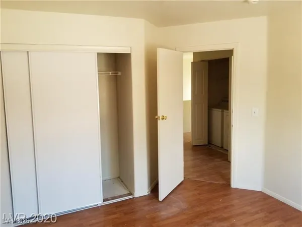 $469,900 | 9937 La Paca Avenue, Las Vegas, NV 89117