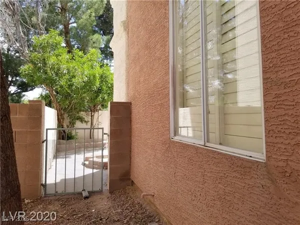 $469,900 | 9937 La Paca Avenue, Las Vegas, NV 89117