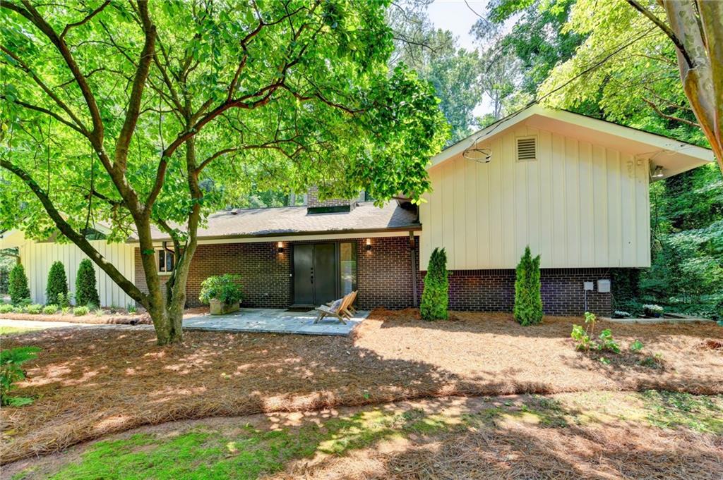 5363 Rosser Road Stone Mountain, GA 30087 - Photo 3 of 88