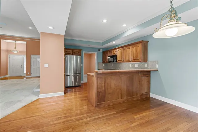 $370,000 | 4132 Southwest Minnesota Drive, Lee's Summit, MO 64082