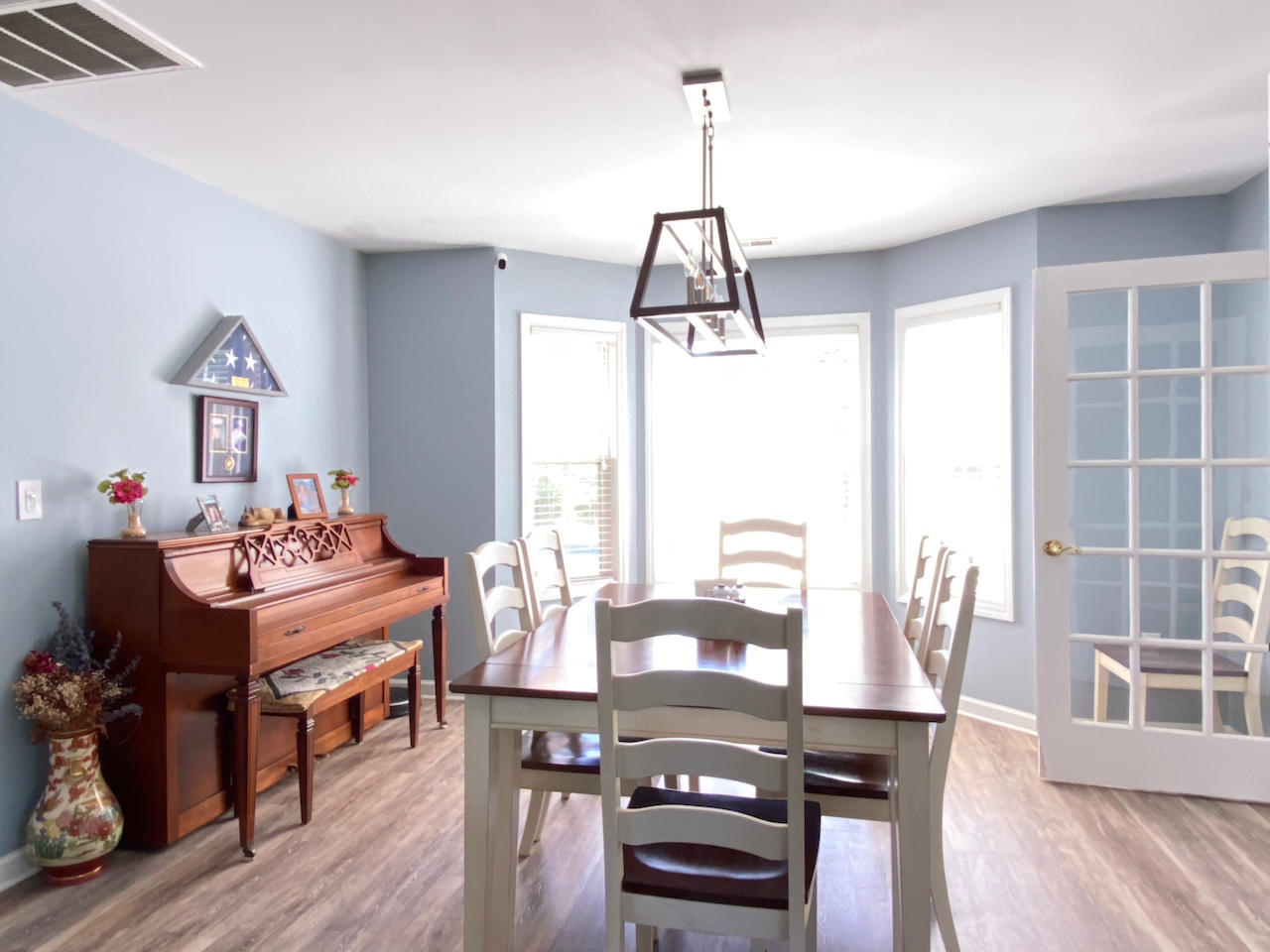 4218 Old Cherry Point Road New Bern, NC 28560 - Photo 15 of 76 Dining room