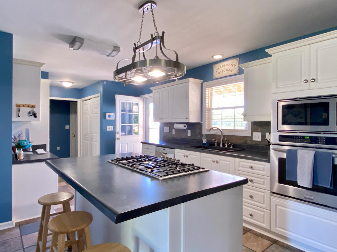 4218 Old Cherry Point Road New Bern, NC 28560 - Photo 20 of 76 Kitchen