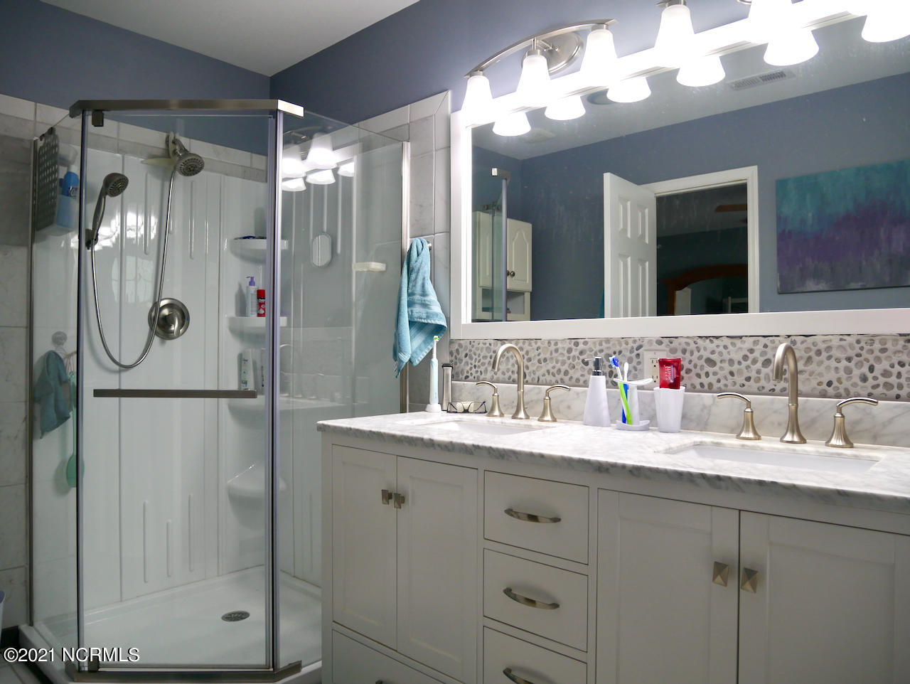4218 Old Cherry Point Road New Bern, NC 28560 - Photo 30 of 76 Master bath