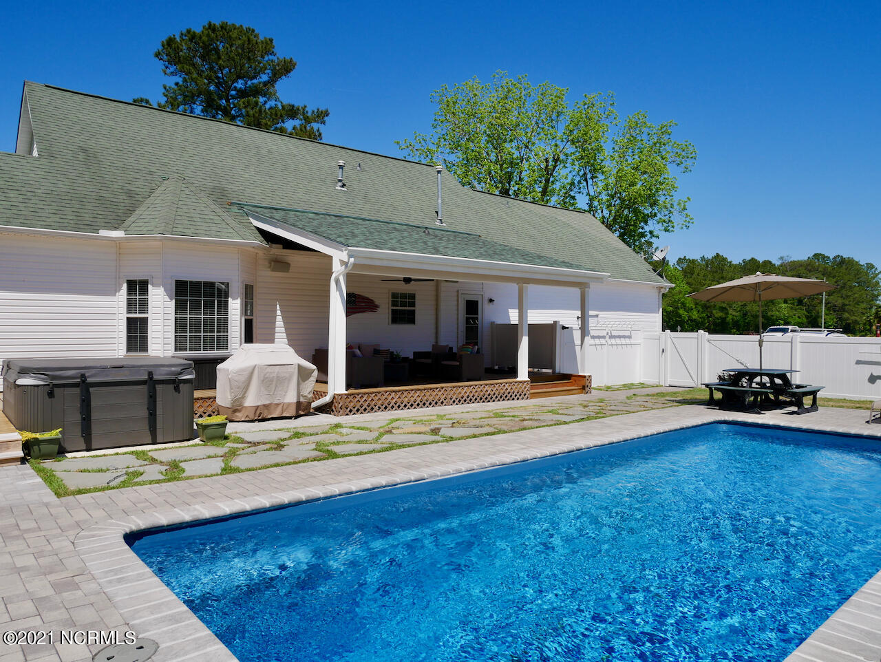 4218 Old Cherry Point Road New Bern, NC 28560 - Photo 43 of 76 Pool