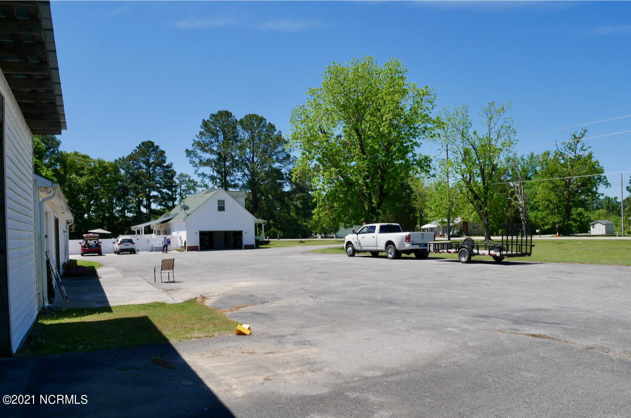 4218 Old Cherry Point Road New Bern, NC 28560 - Photo 49 of 76 Lots of parking and work area