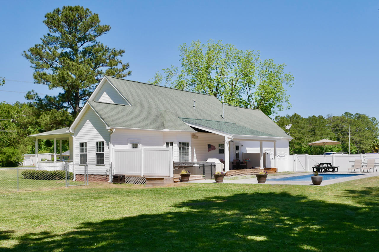 4218 Old Cherry Point Road New Bern, NC 28560 - Photo 75 of 76 Rear of home