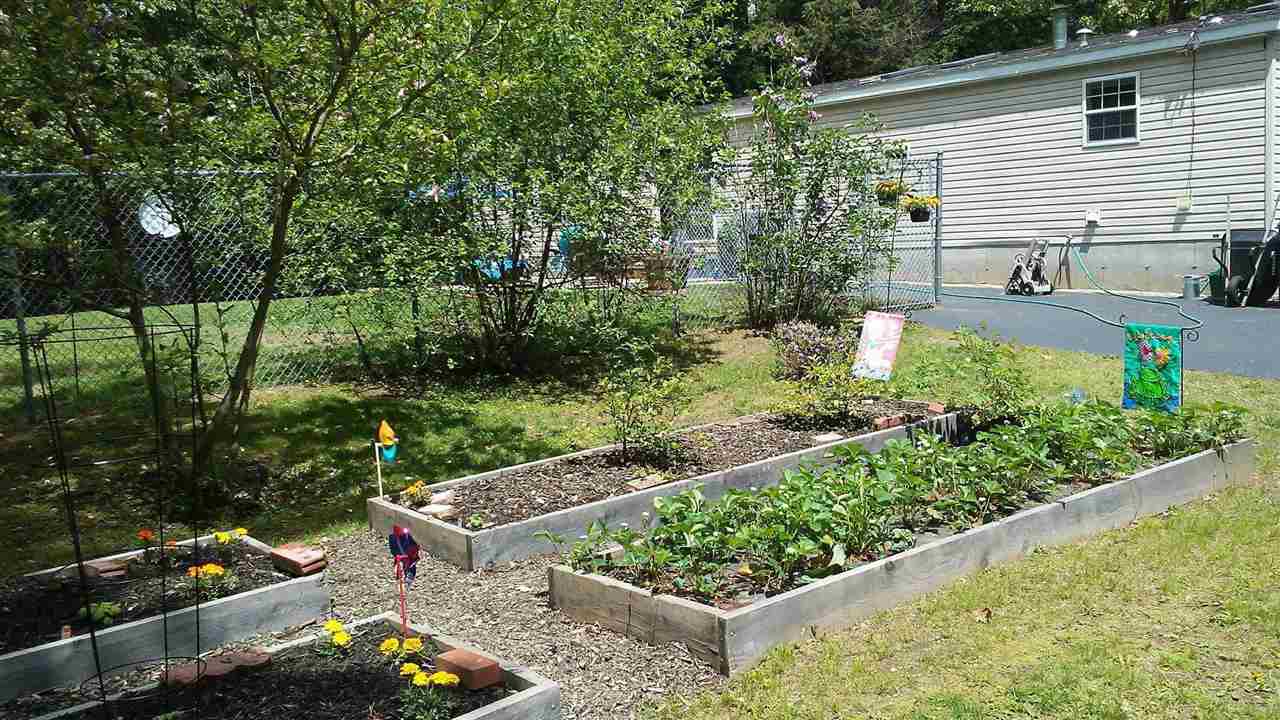 33 A Hemlock Street Rochester, NH 03867 - Photo 19 of 25