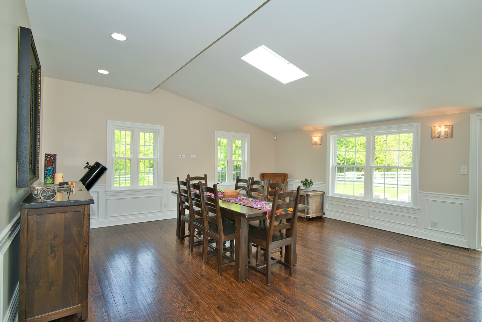 33W878 Army Trail Road Wayne, IL 60184 - Photo 25 of 36 a view of a dining room with furniture and wooden floor