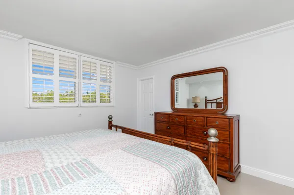 $1,950 | 2731 Northeast 14th Street, Unit 331, Pompano Beach, FL 33062