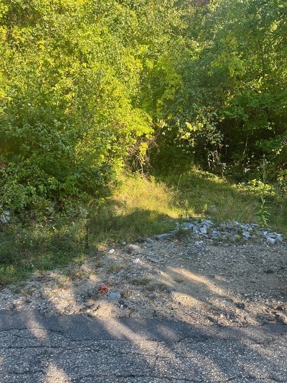 25 Kennedy Road West Brookfield, MA 01585 - Photo 2 of 4 Gallery Image 2