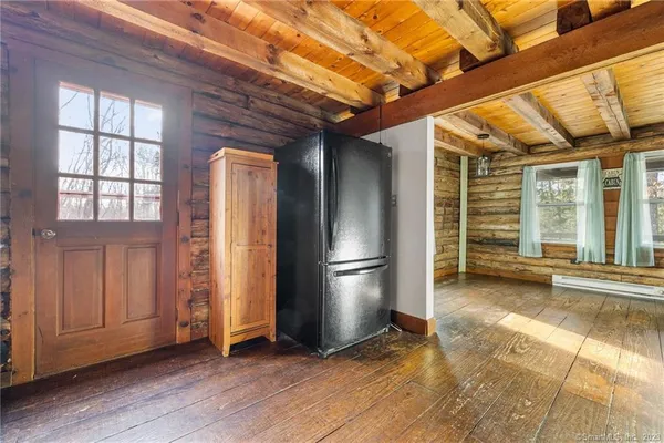 $2,000 | 30 Hungerford Road, East Haddam, CT 06423