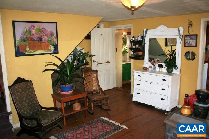 11582 Obannons Mill Road Boston, VA 22713 - Photo 8 of 36 a view of a workspace with furniture