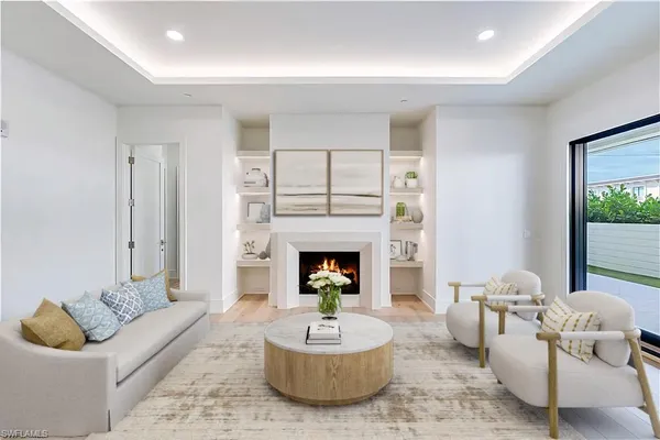 $2,950,000 | 82 9th Street South, Unit 205, Naples, FL 34102