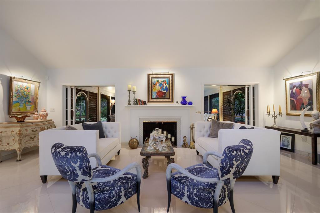 1027 Ranchero Drive Sarasota, FL 34240 - Photo 29 of 79 Gallery Image 29