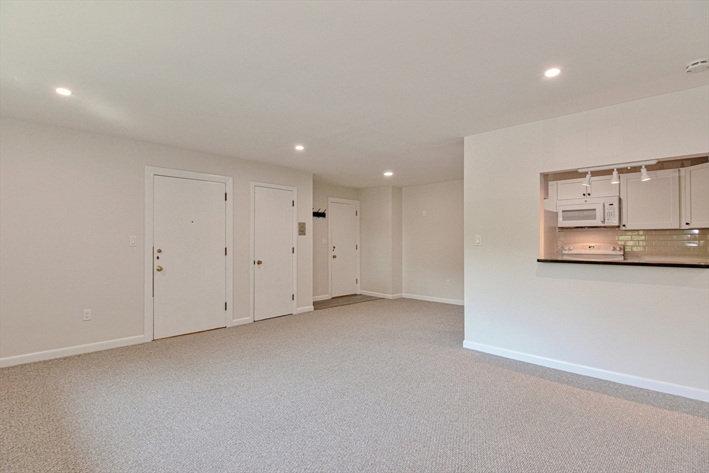 56 Jacqueline Road, Unit 10 Waltham, MA 02452 - Photo 22 of 30