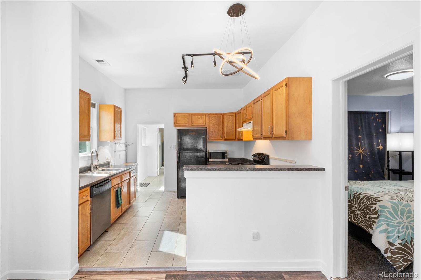 4445 Cherokee Street Denver, CO 80216 - Photo 13 of 38
