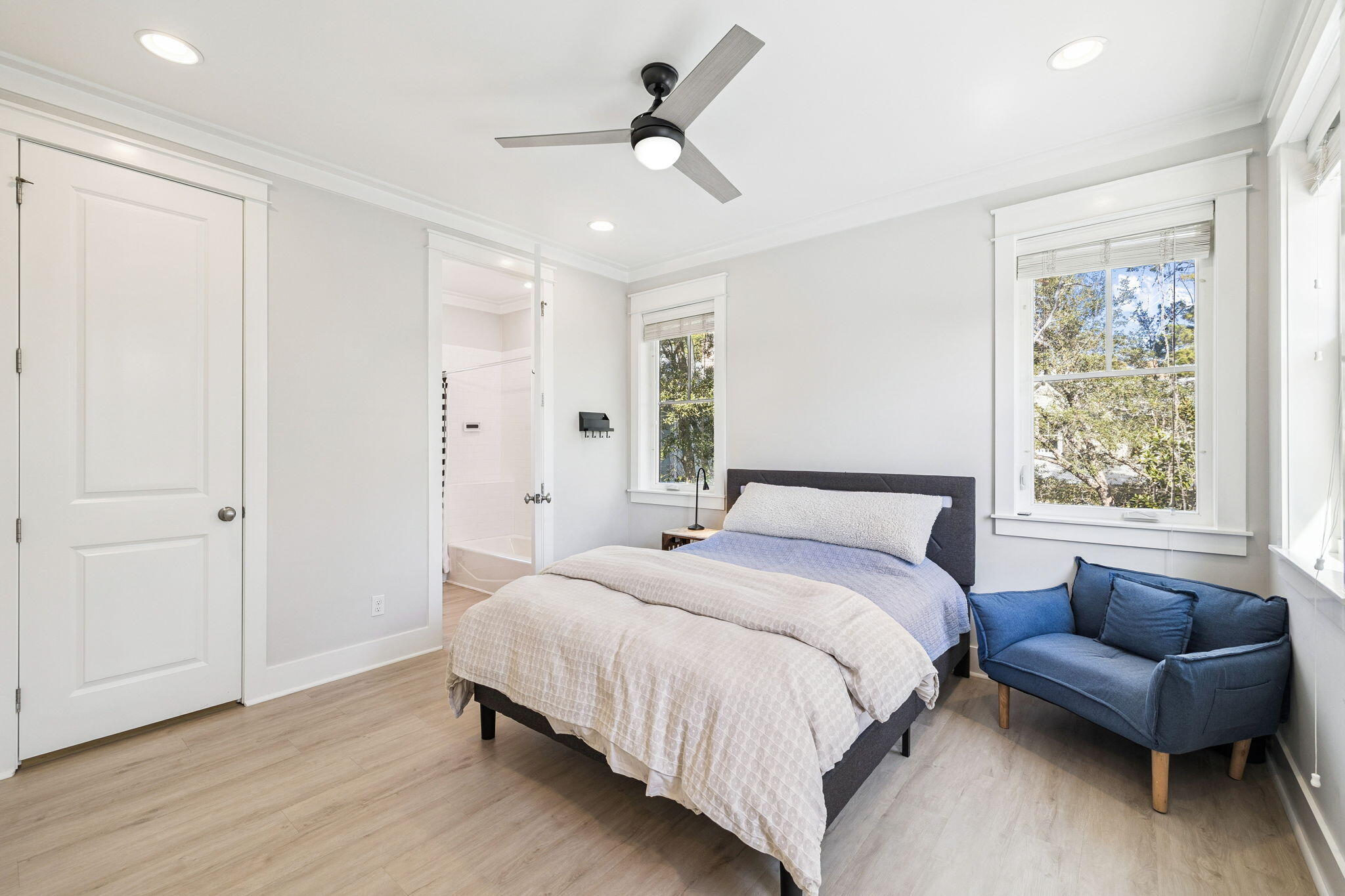 113 Nickajack North Santa Rosa Beach, FL 32459 - Photo 34 of 87 a spacious bedroom with a bed and a couch