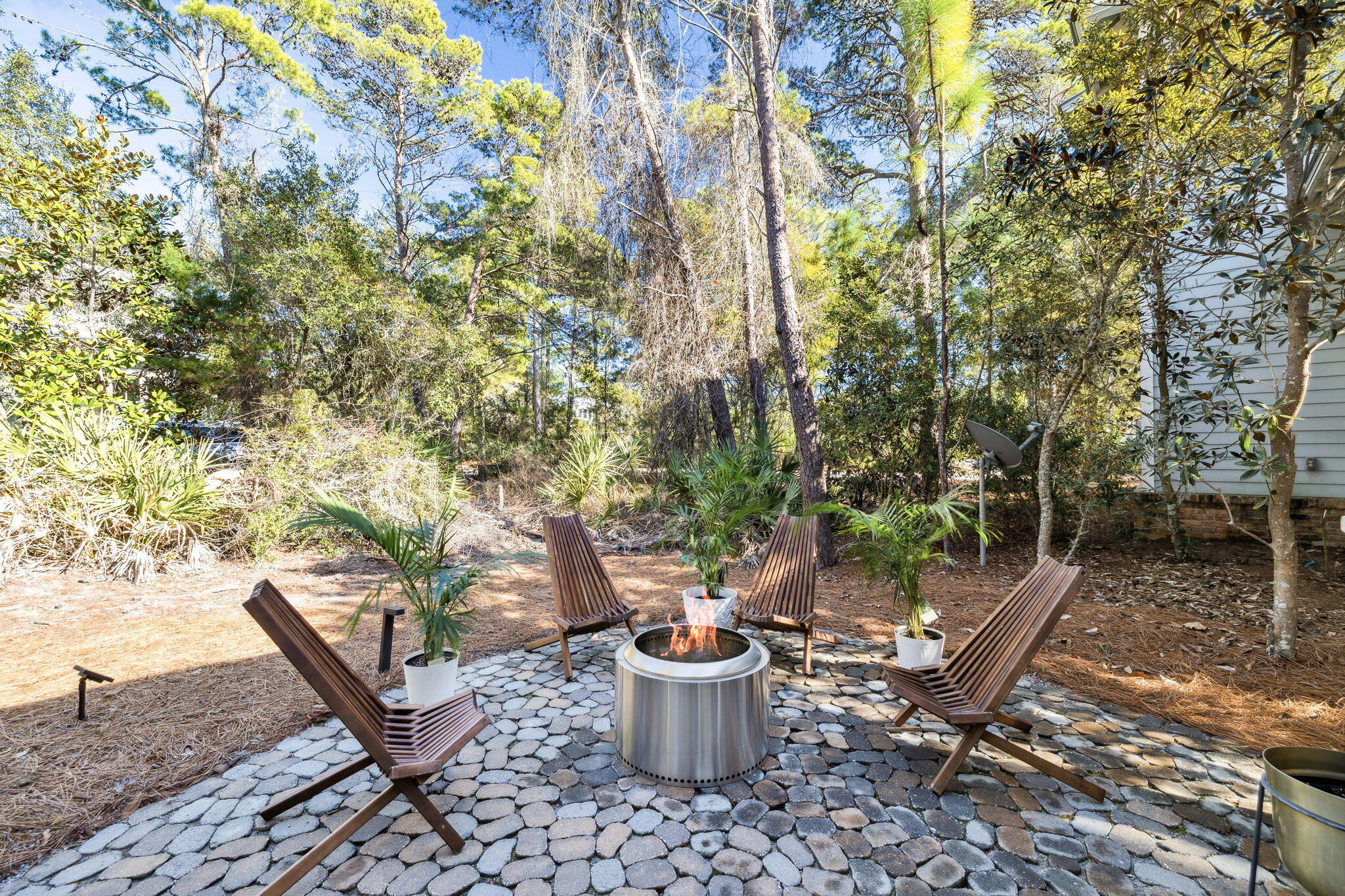 113 Nickajack North Santa Rosa Beach, FL 32459 - Photo 58 of 87 a view of a backyard with sitting area and garden