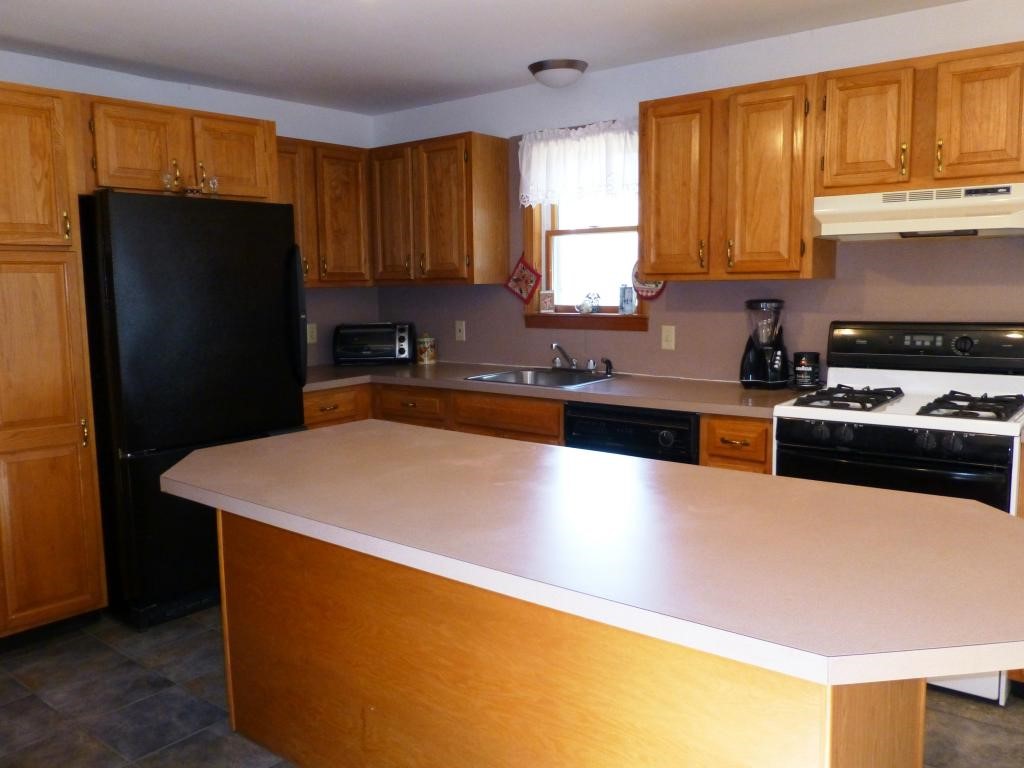19 Toby Hill Road Newfane, VT 05351 - Photo 4 of 20