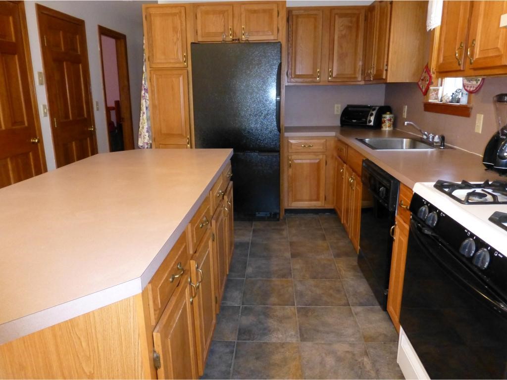 19 Toby Hill Road Newfane, VT 05351 - Photo 5 of 20