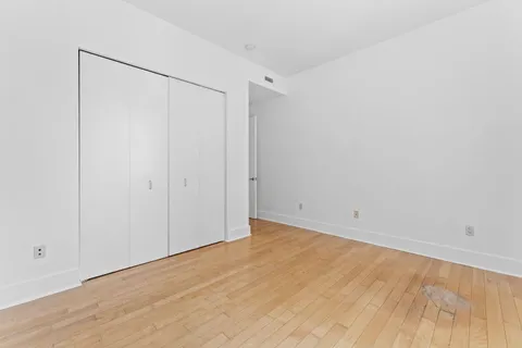 $565,000 | 4 Beacon Way, Unit 805, Jersey City, NJ 07304