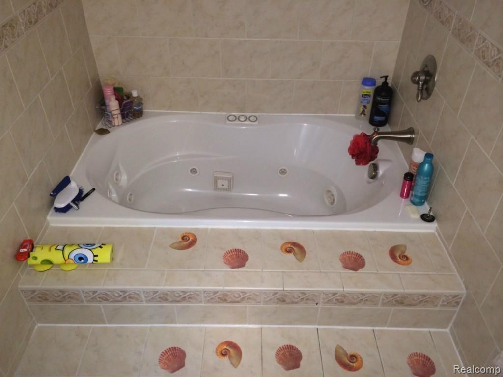 3480 Eastham Road Dearborn, MI 48120 - Photo 50 of 75 45.jpg