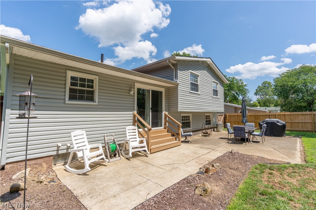 474 Moore Road Akron, OH 44319 - Photo 3 of 30