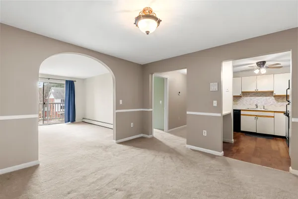 $289,900 | 2 Timberwood Drive, Unit 306, Goffstown, NH 03045