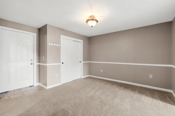 $289,900 | 2 Timberwood Drive, Unit 306, Goffstown, NH 03045