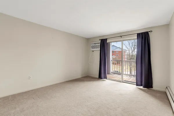 $289,900 | 2 Timberwood Drive, Unit 306, Goffstown, NH 03045